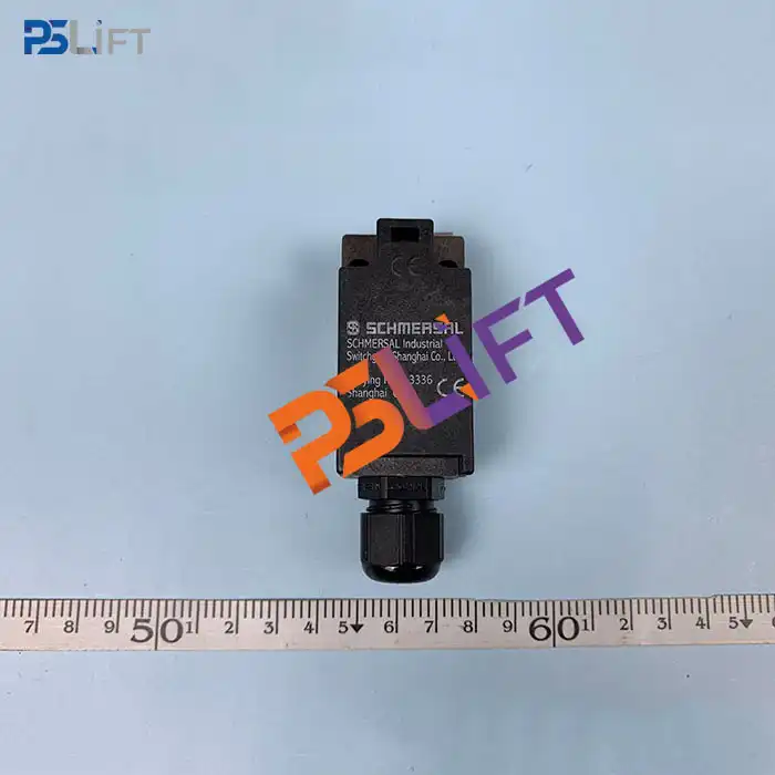 Limit Switch KM255439 Z3K 236-02ZR-M16 KONE 