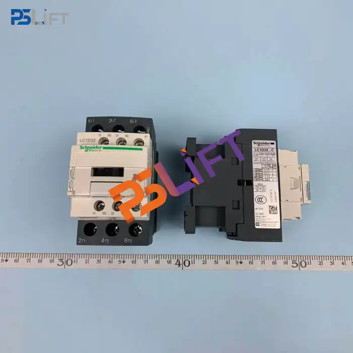 Contactor LC1D32P7C KM258415 KONE