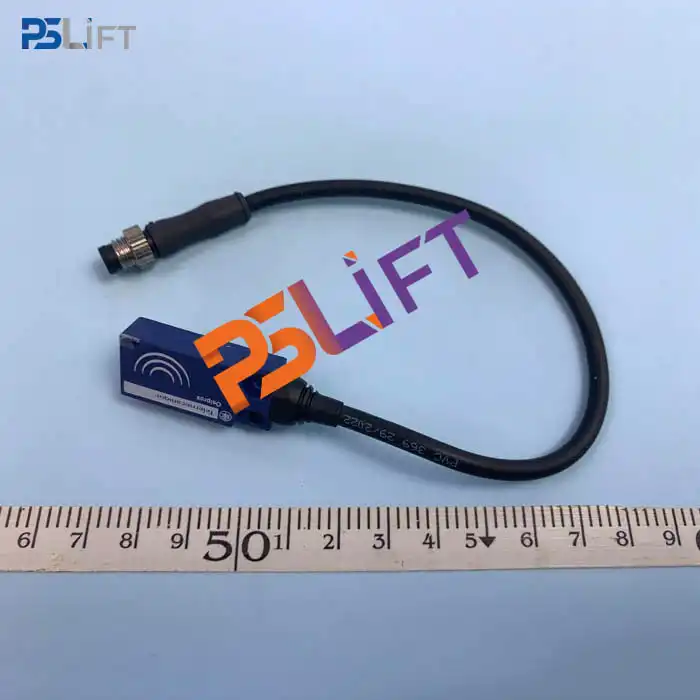 Sensor KM1336917 XS7F1A1PAL01M8 KONE 